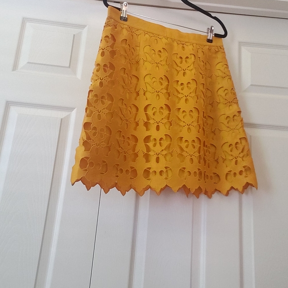 Skirt - Picture 2 of 2